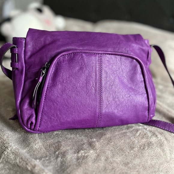 Shoulder bag  Designer By Aimee Kestenberg - Picture 8 of 8